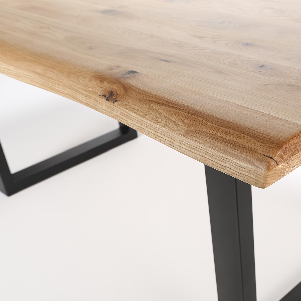 Baumkantentisch Eiche massiv 160x100cm mit U-Gestell