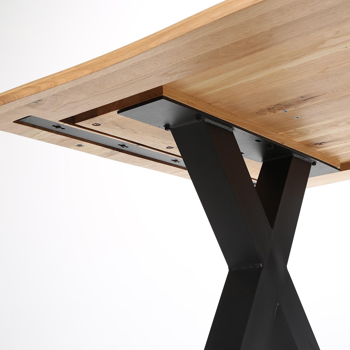 Baumkantentisch Eiche massiv 200x100cm mit X-Gestell